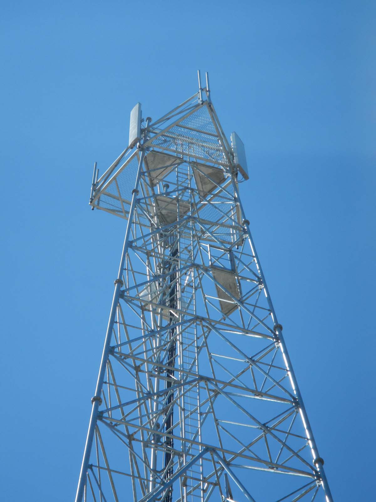 鋼管型電力鐵塔，電力鐵塔廠家，電力鐵塔價格