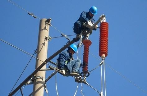 避雷器的工作原理，電力鐵塔避雷器，電力鐵塔廠家，電力鐵塔價格，避雷器價格